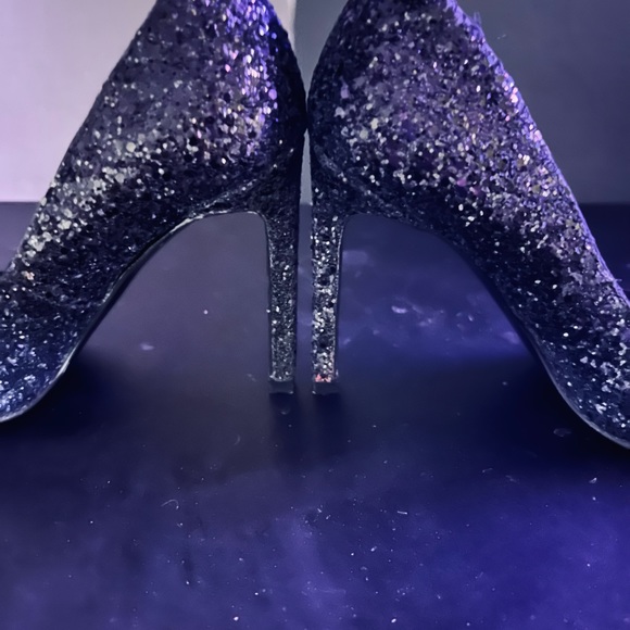 NINE WEST Navy/Black Gradient Glitter Pumps 4-inch Heels. Used as Event Display - Picture 4 of 14